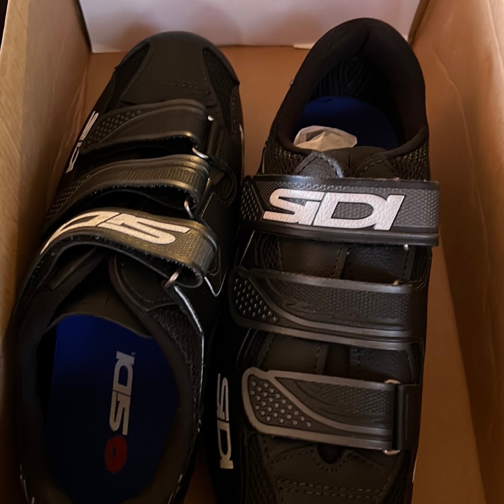 Pearl Izumi shoes
